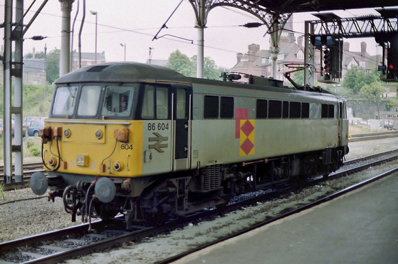 86604 in Railfreight Distribution livery at Preston Station.