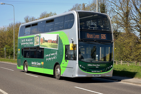SN12 EHO | Norfolk Green 10053 on the A17 at Gedney.